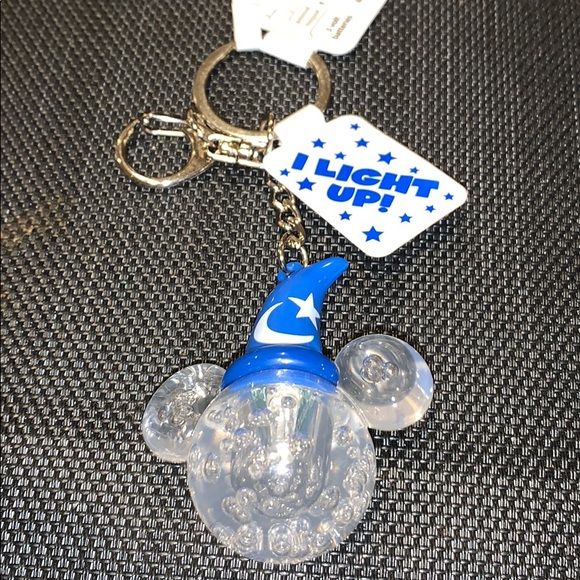 Disney Mickey Mouse Fantasmic Light Up Keychain - Picture 2 of 4